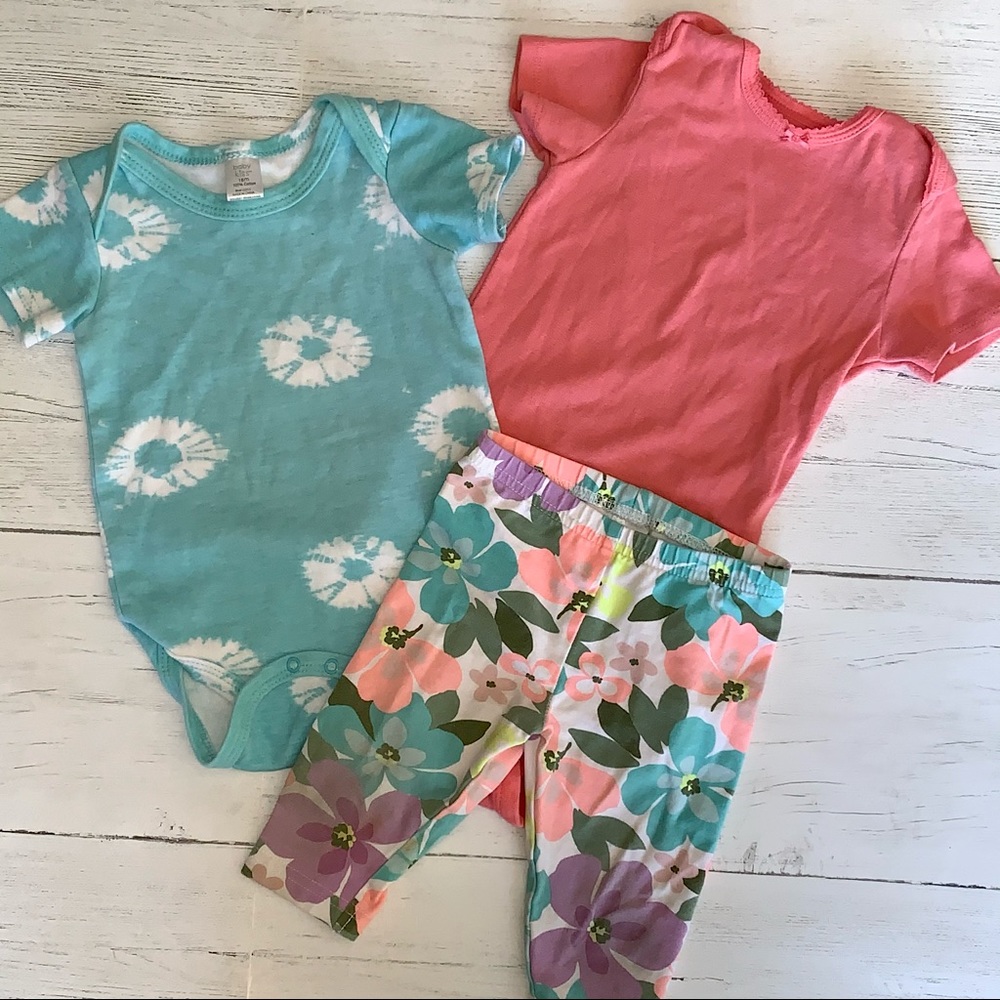 3/$15 🌟 Floral Print and Tye Dye 3 pc set Carter’s Size 18M